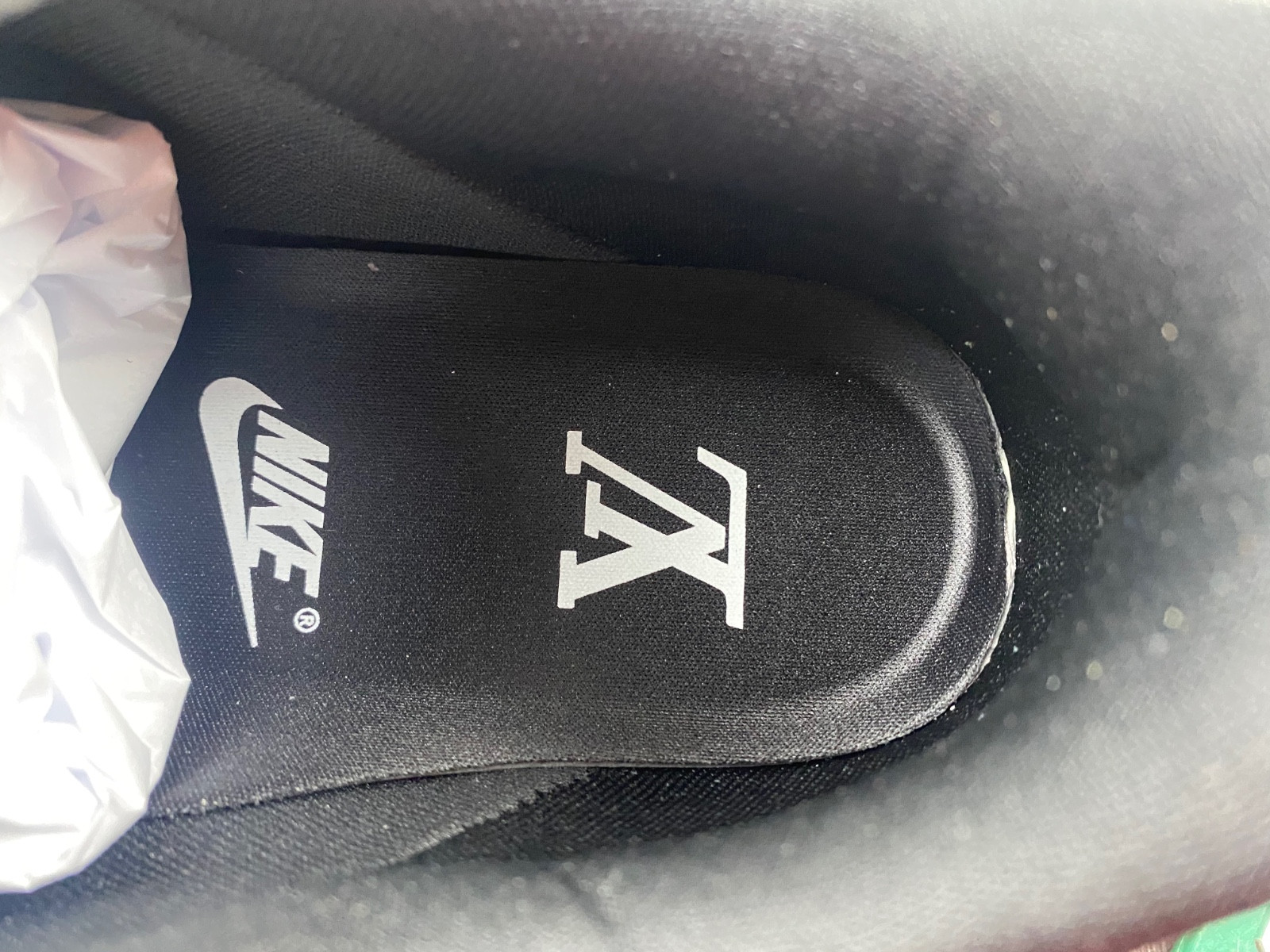 lwe sneaker