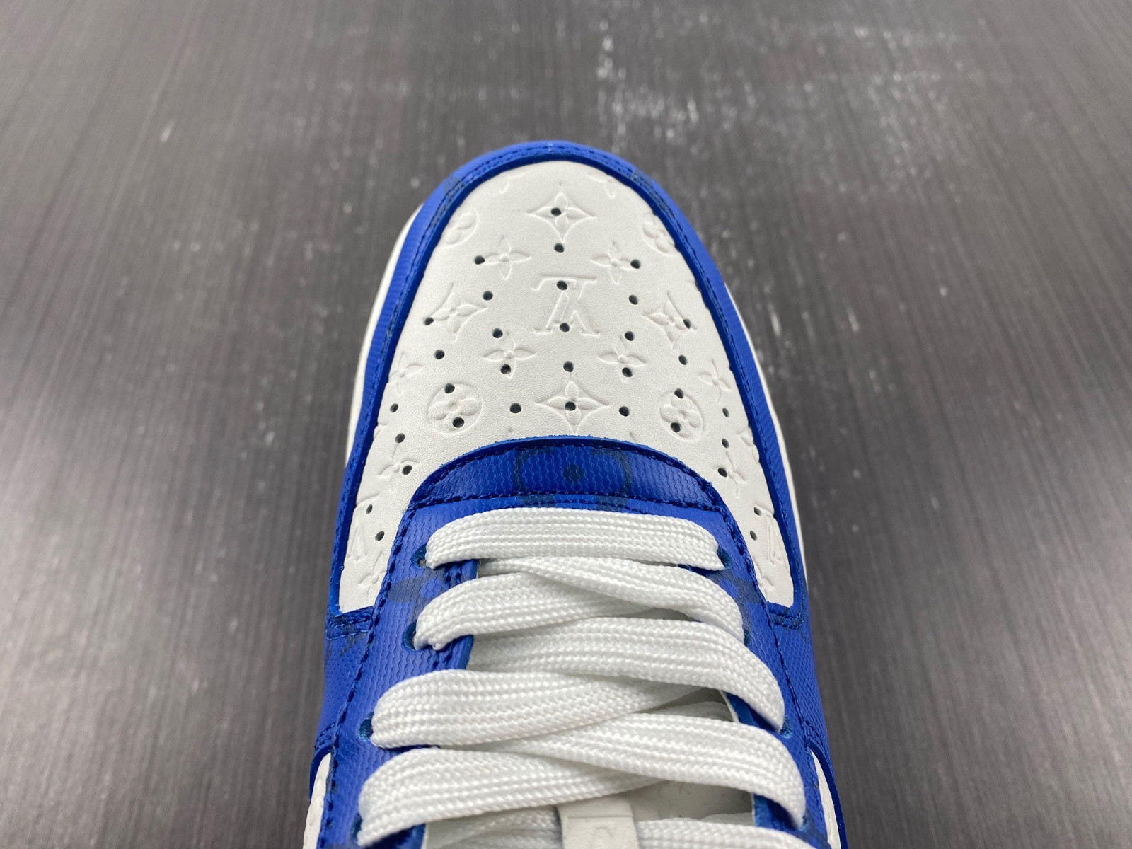 lwe sneaker