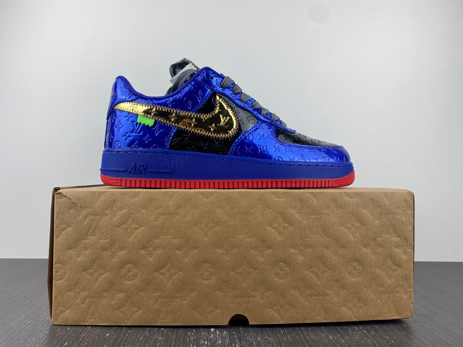lwe sneaker