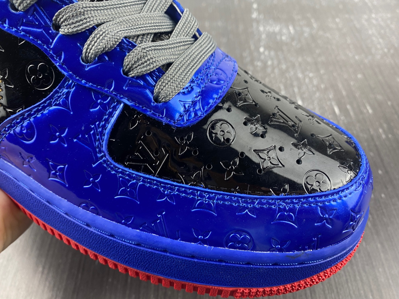 lwe sneaker
