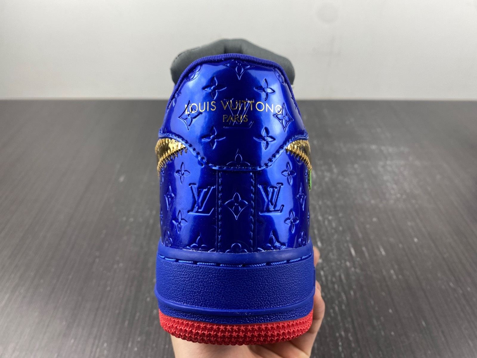lwe sneaker