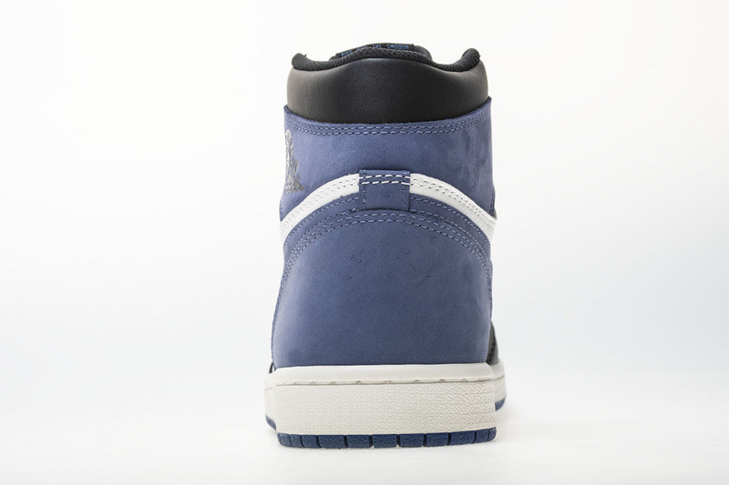 air jordan 1 retro high og blue moon 555088-115