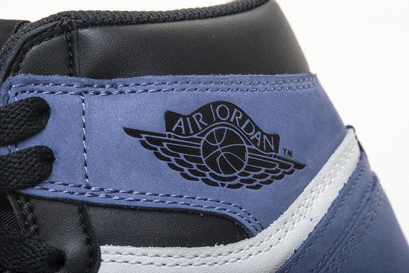 air jordan 1 retro high og blue moon 555088-115