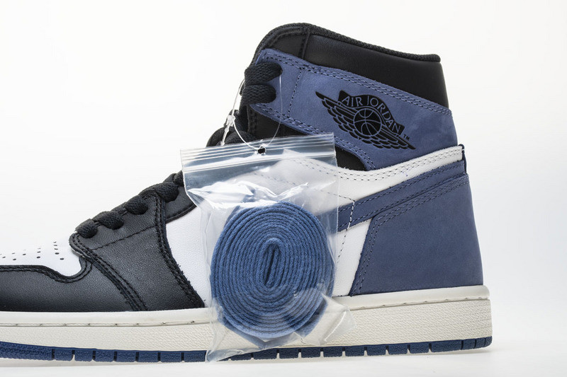 air jordan 1 retro high og blue moon 555088-115
