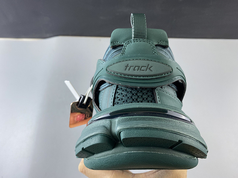 Ba*len*cia*ga track sneaker