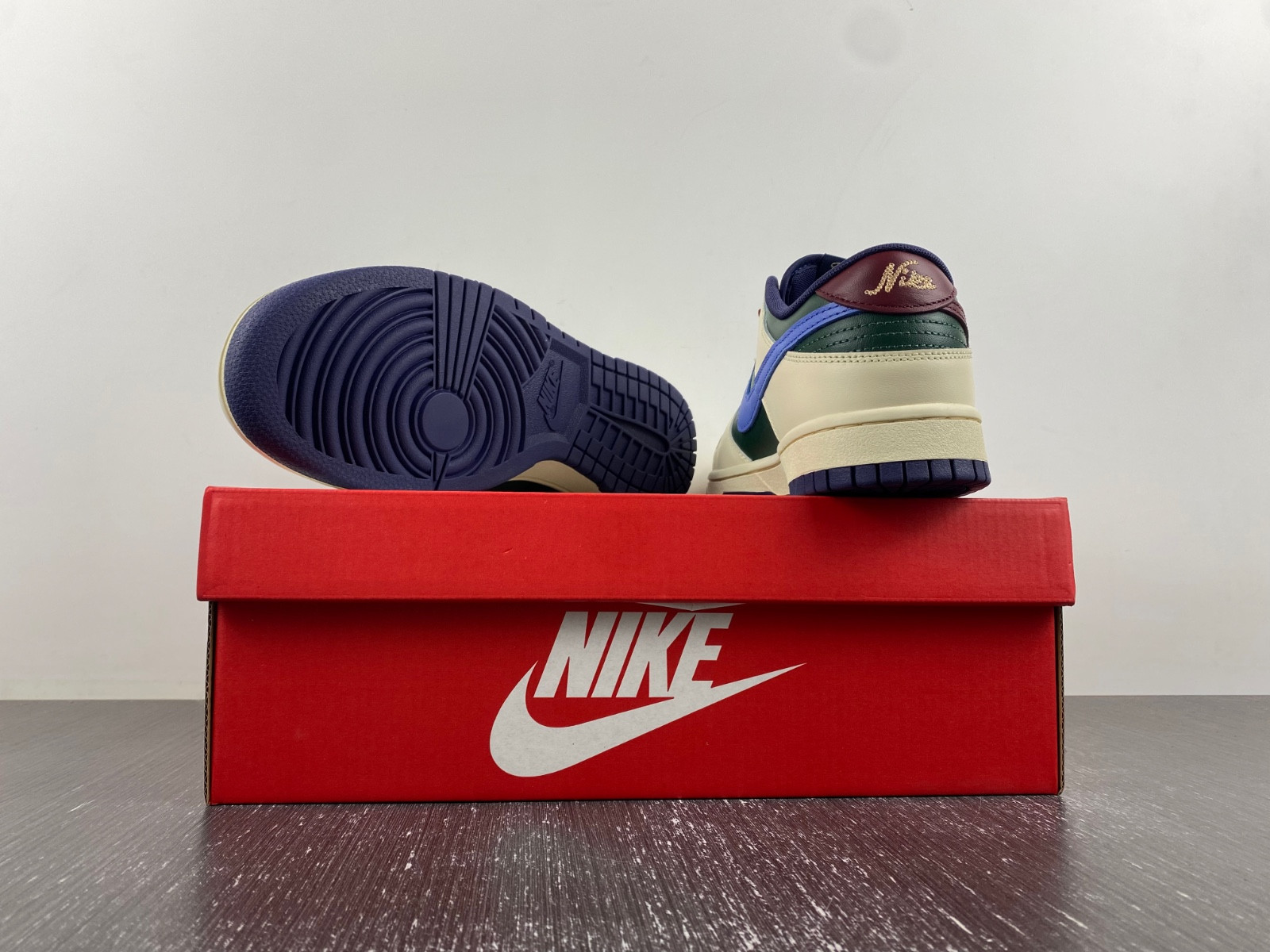 nike dunk low "from nike, to you" fv8106-361