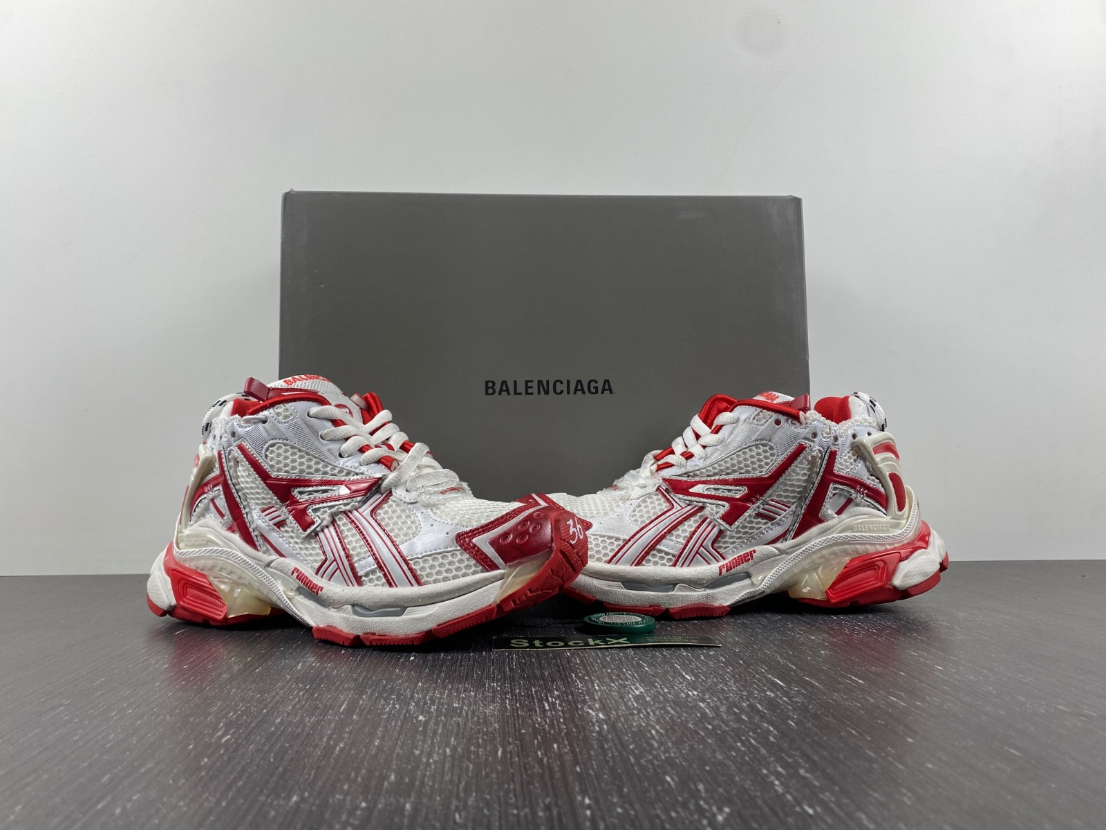 Ba*len*cia*ga runner sneaker