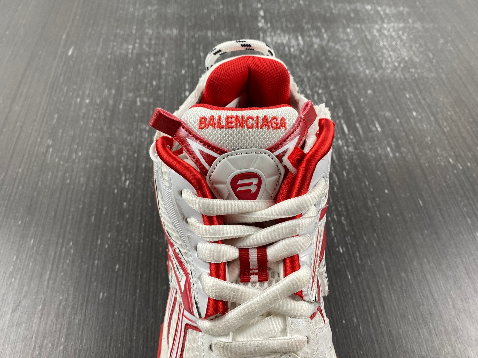Ba*len*cia*ga runner sneaker