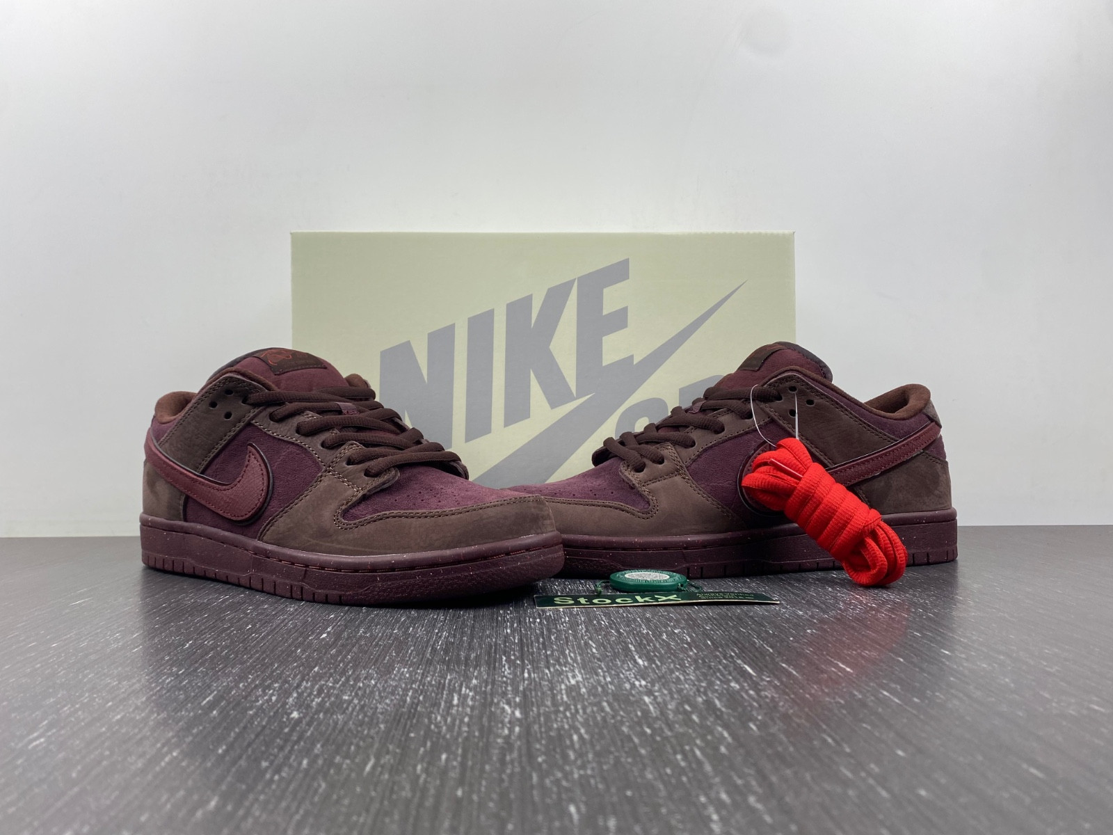 nike sb dunk low valentine