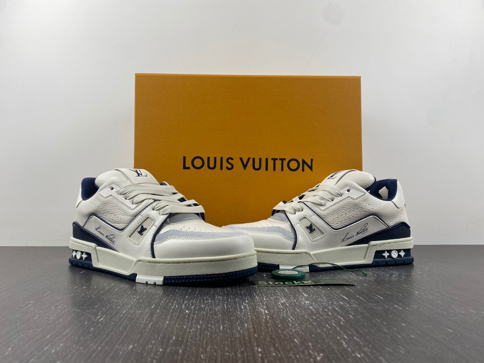 lwe sneaker