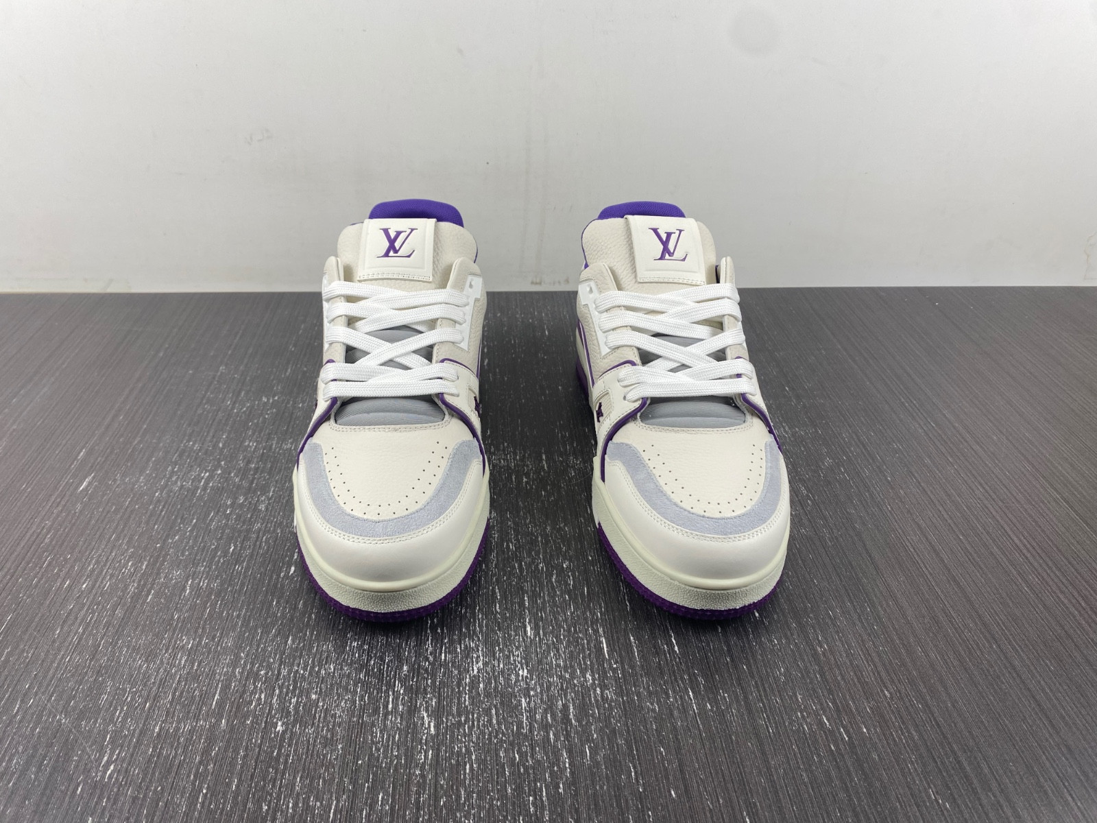 lwe sneaker
