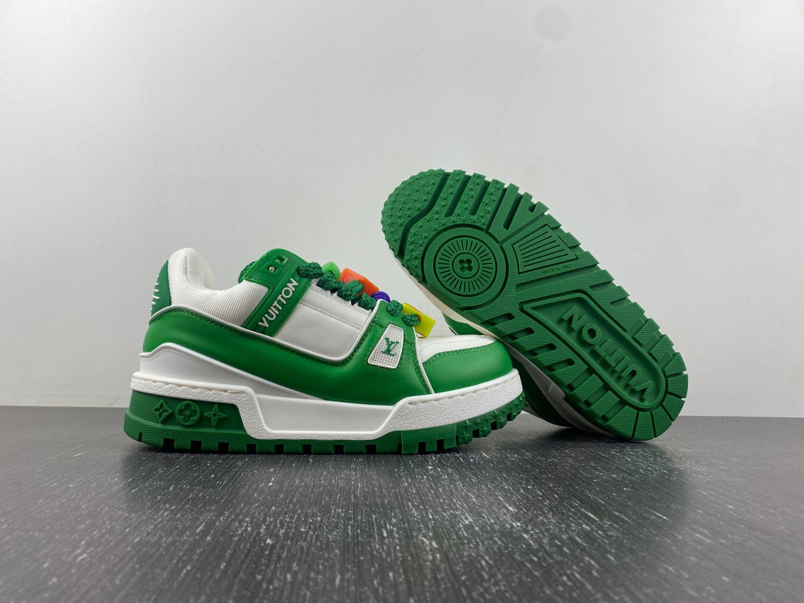 lwe sneaker