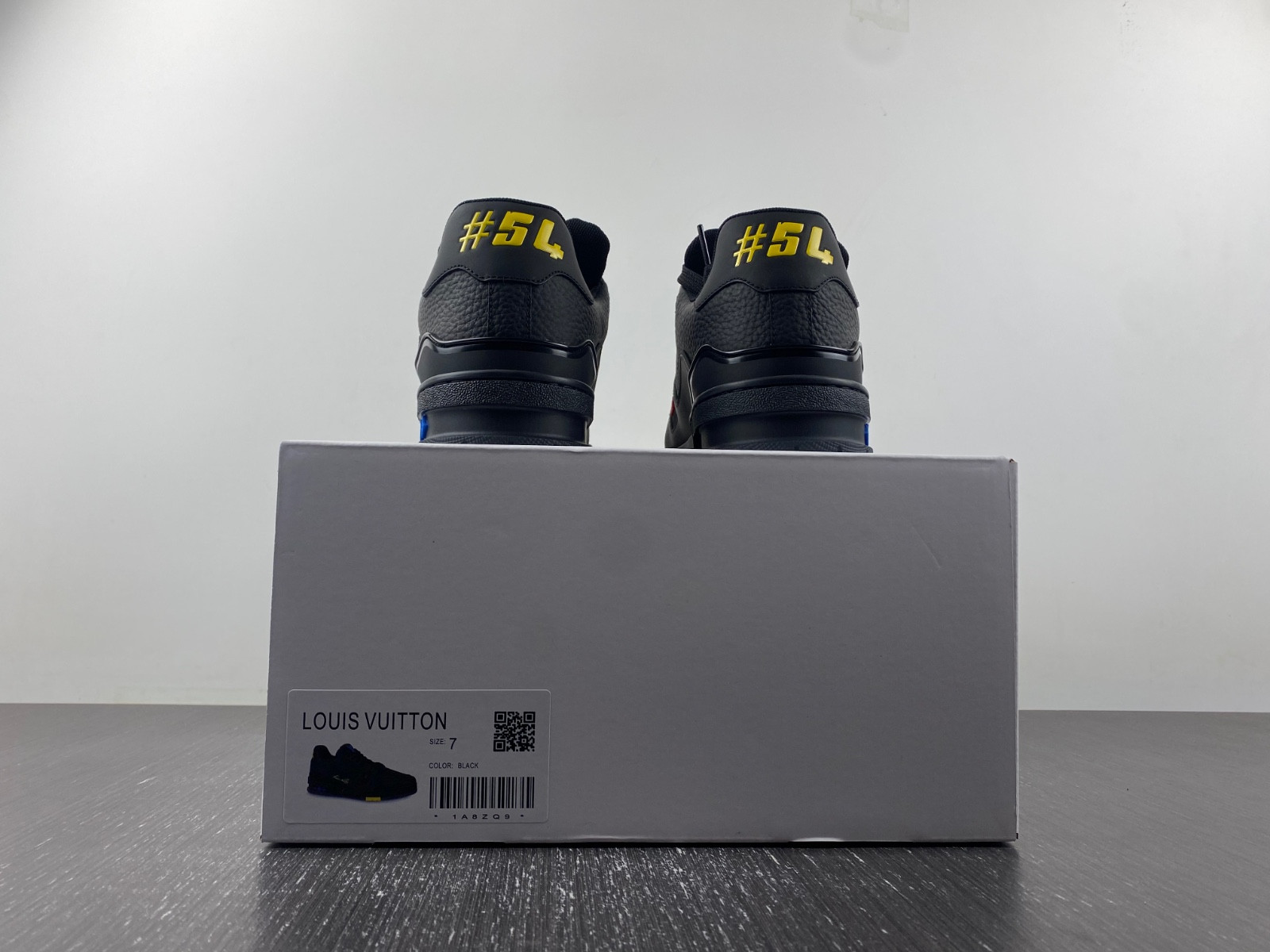 lwe sneaker