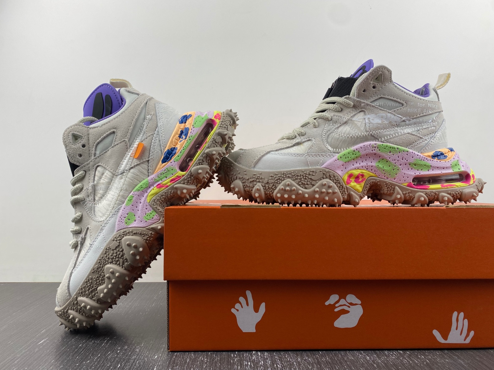 nike off white x air terra forma