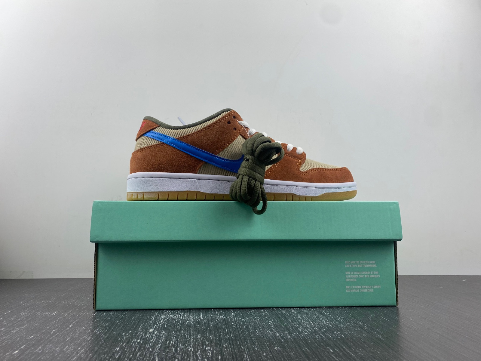 nike sb dunk low pro