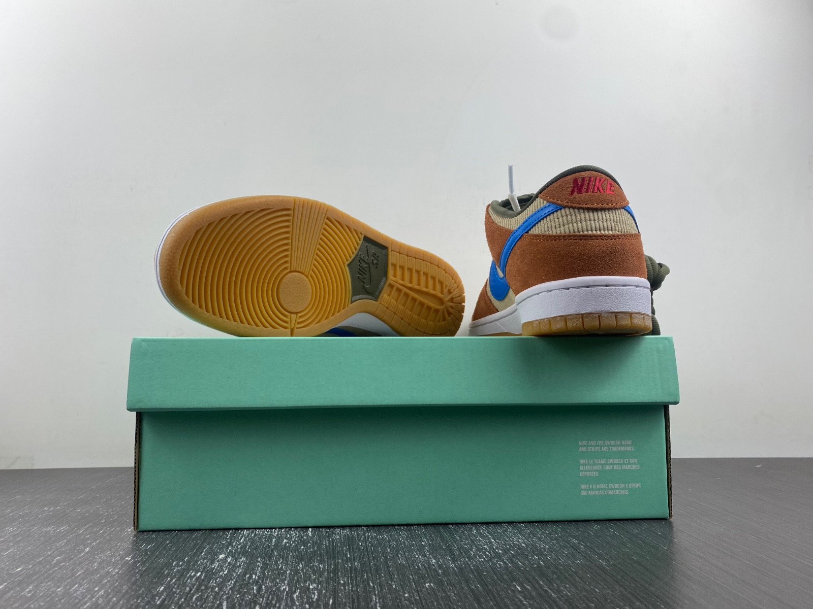 nike sb dunk low pro