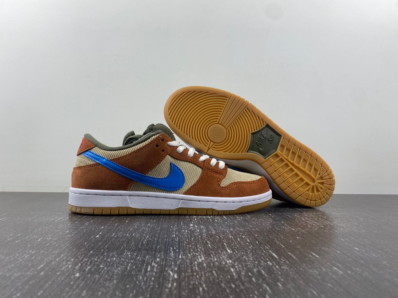 nike sb dunk low pro