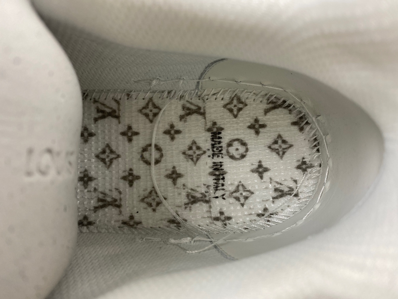 lwe sneaker