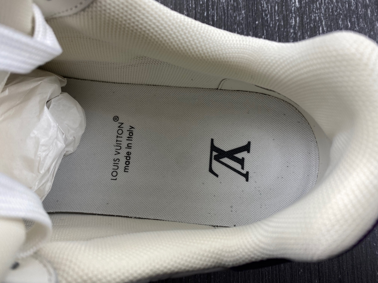 lwe sneaker