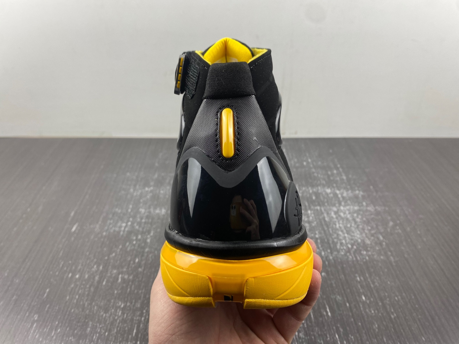 nike air zoom huarache 2k4
