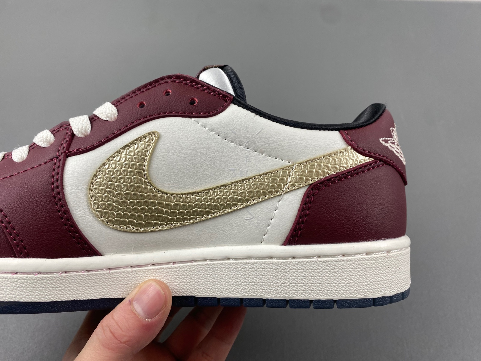 air jordan 1 low year of the dragon 2024 fj5735-100