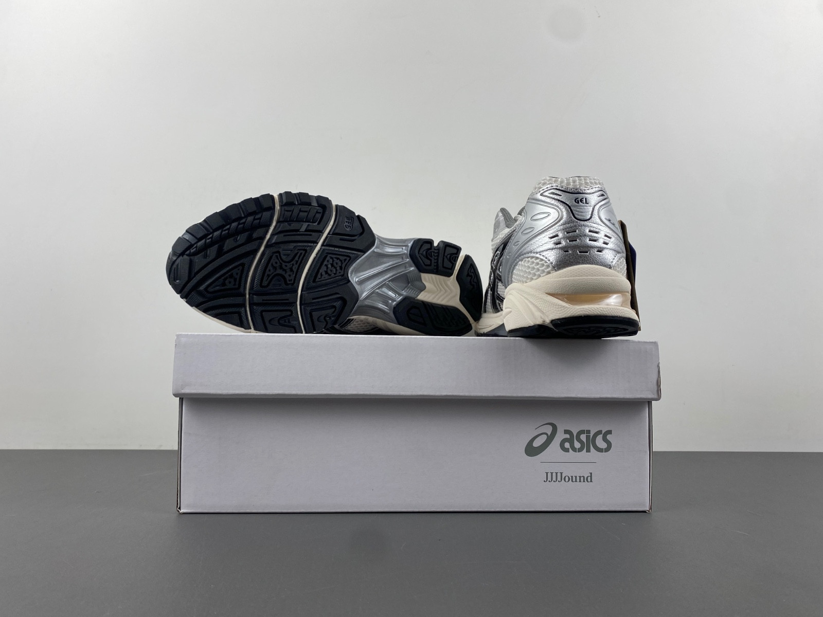 As*ic*s gel-kayano 14 jjjjound silver black 1201a457 101