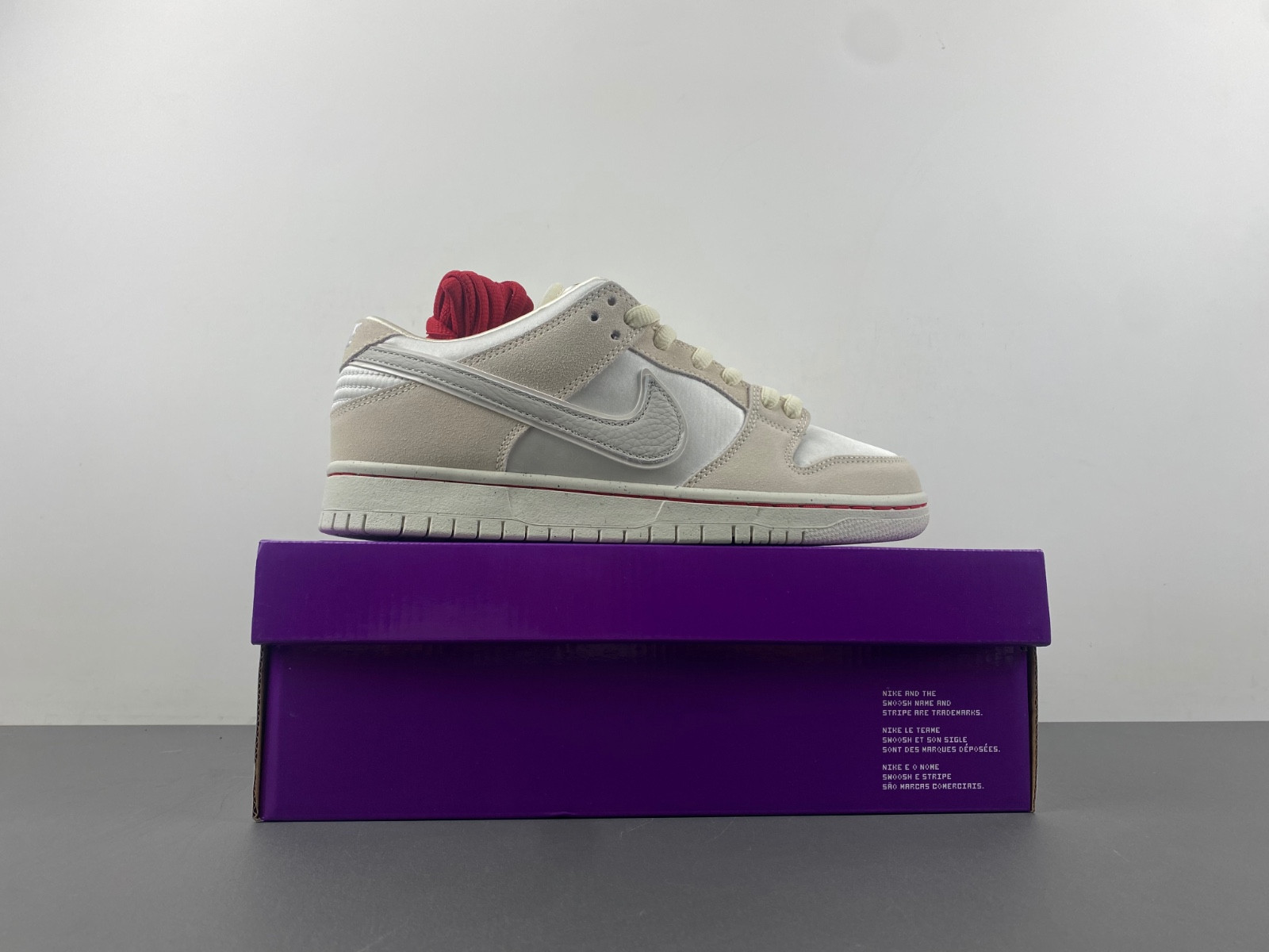 nike sb dunk low valentine