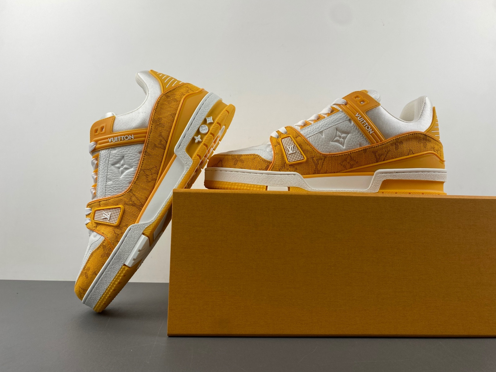 lwe sneaker