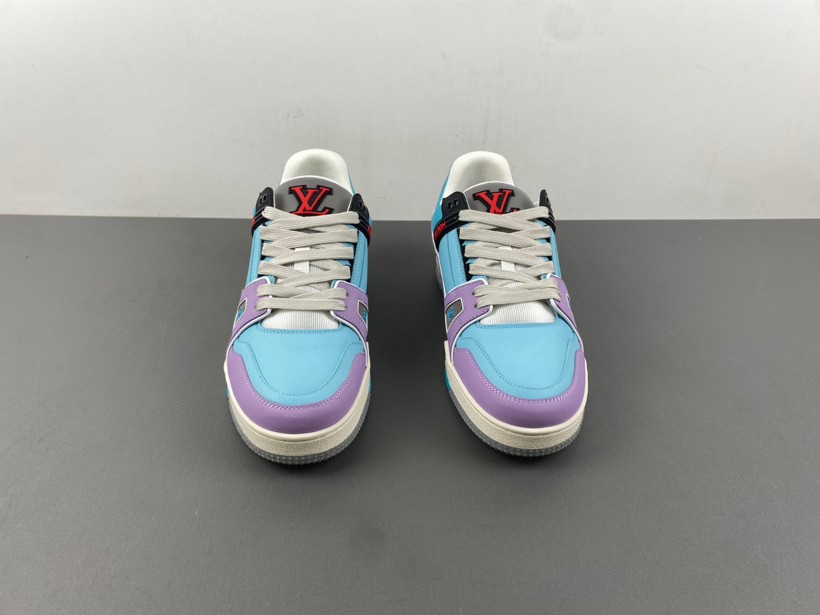 lwe sneaker