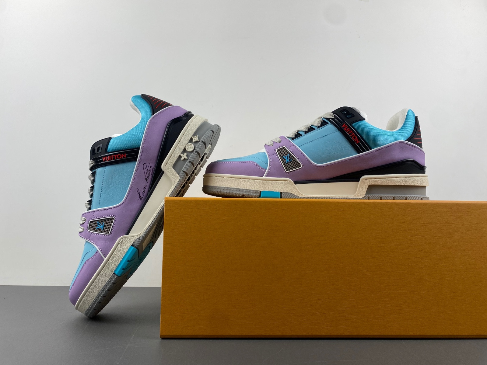 lwe sneaker