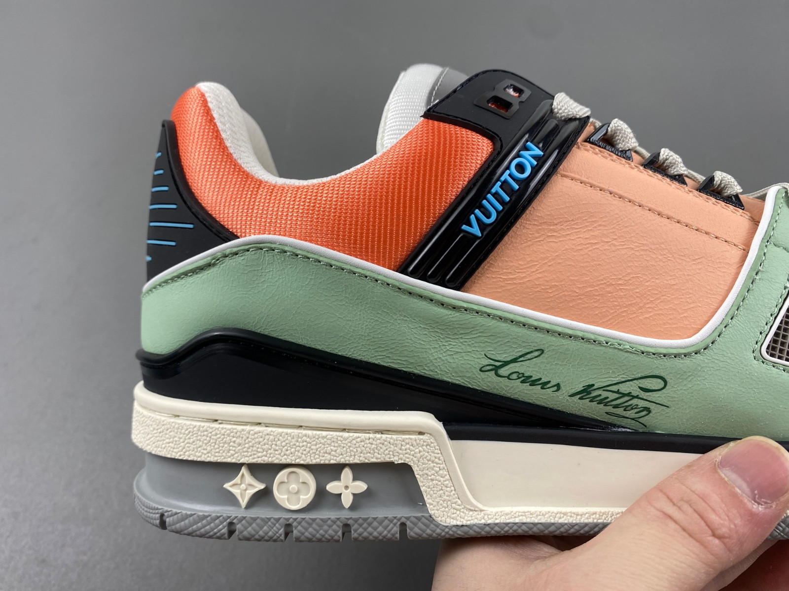 lwe sneaker