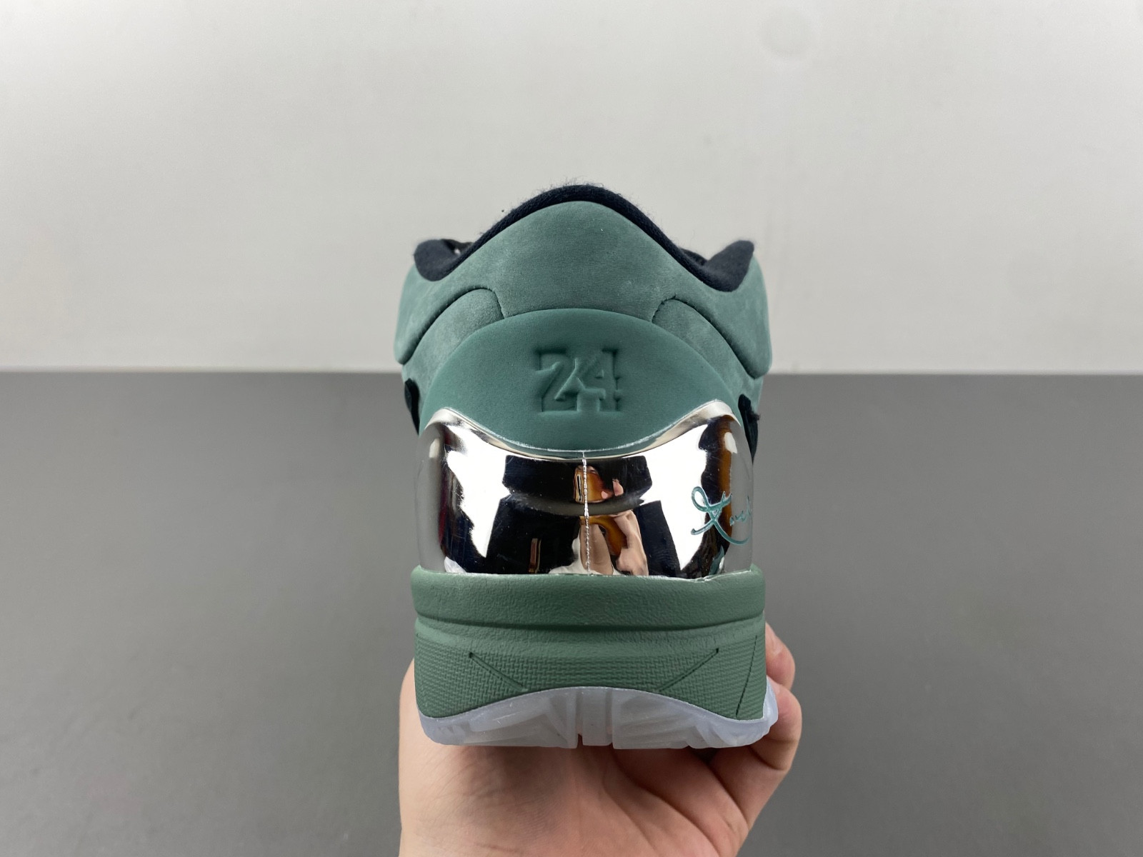 nike kobe 4 protro “girl dad” fq3545-300