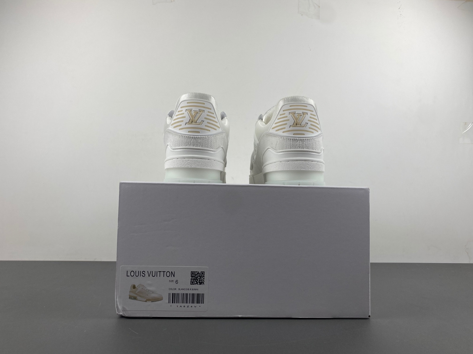 lwe sneaker