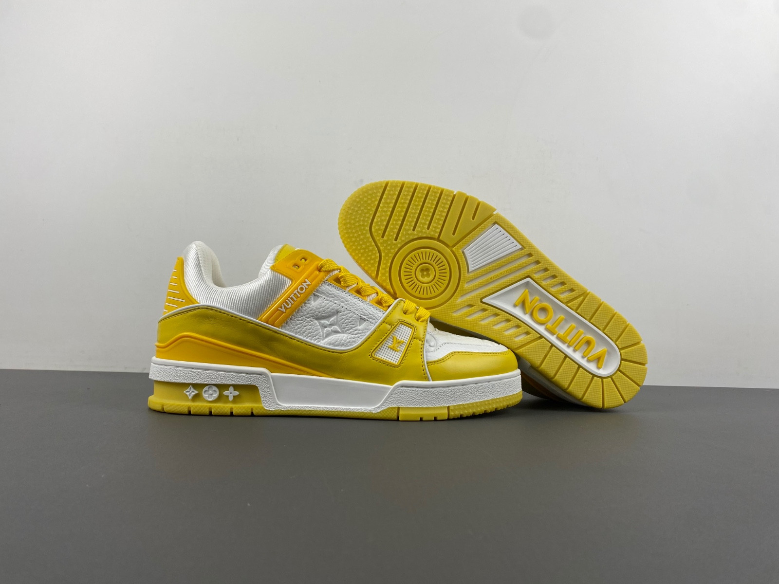 lwe sneaker