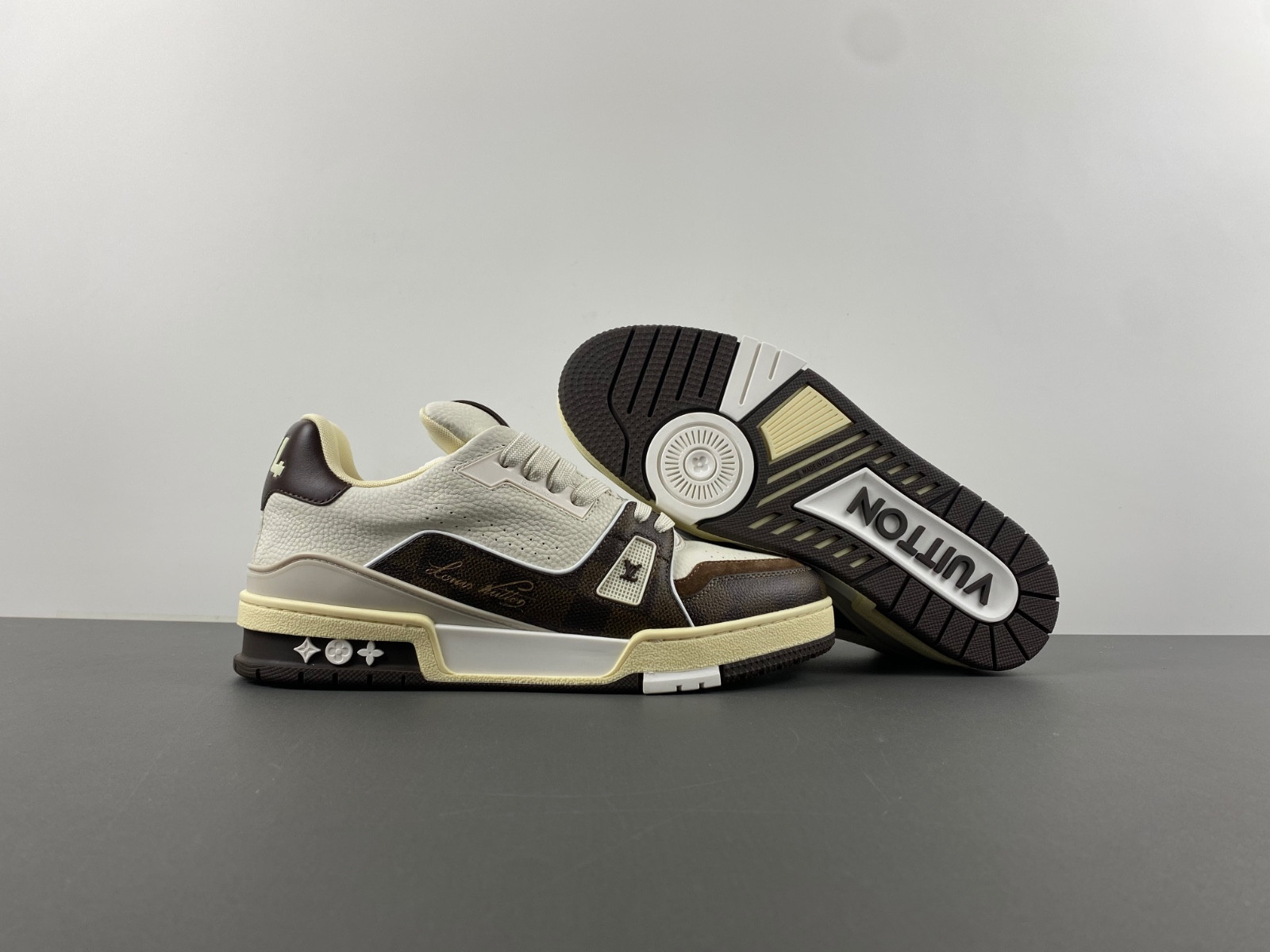 lwe sneaker