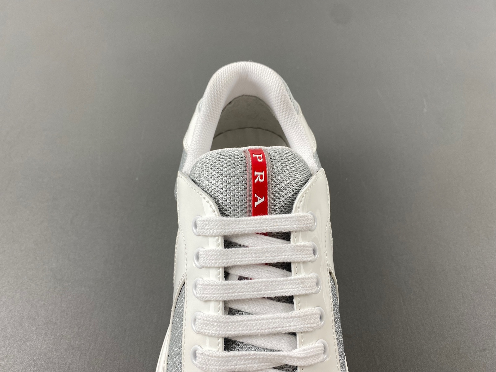 pra sneaker
