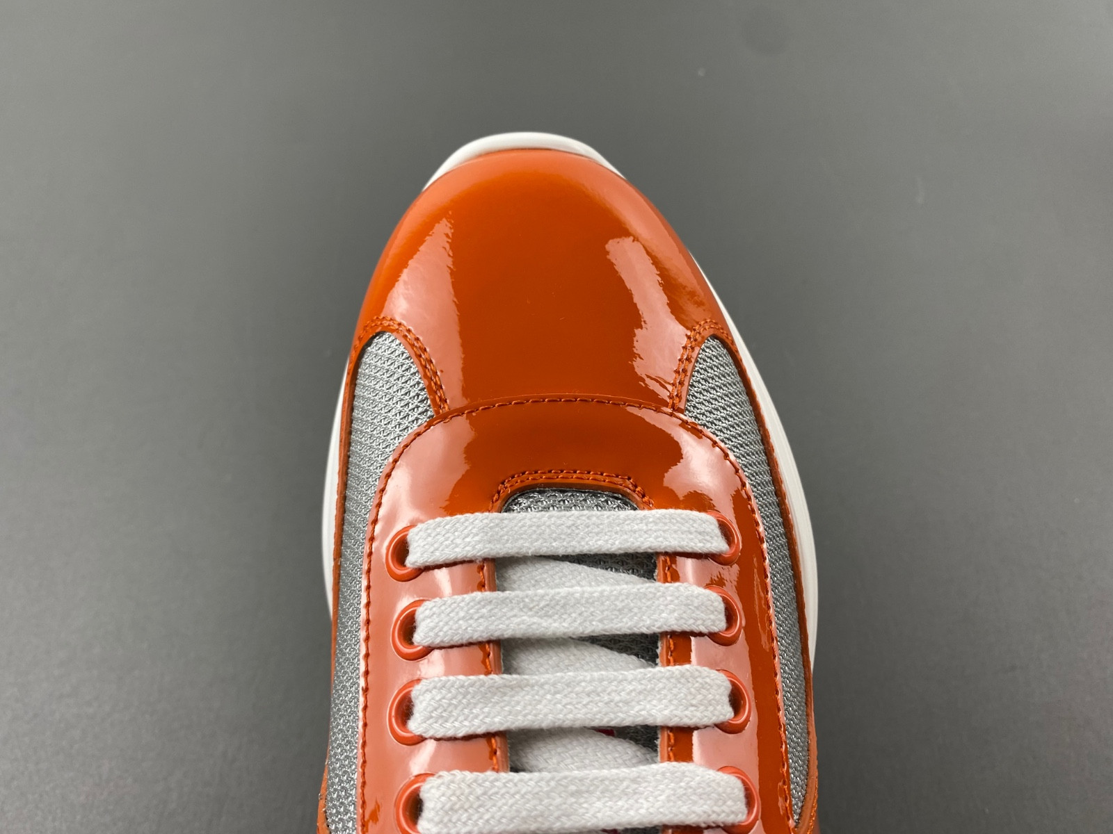 pra sneaker