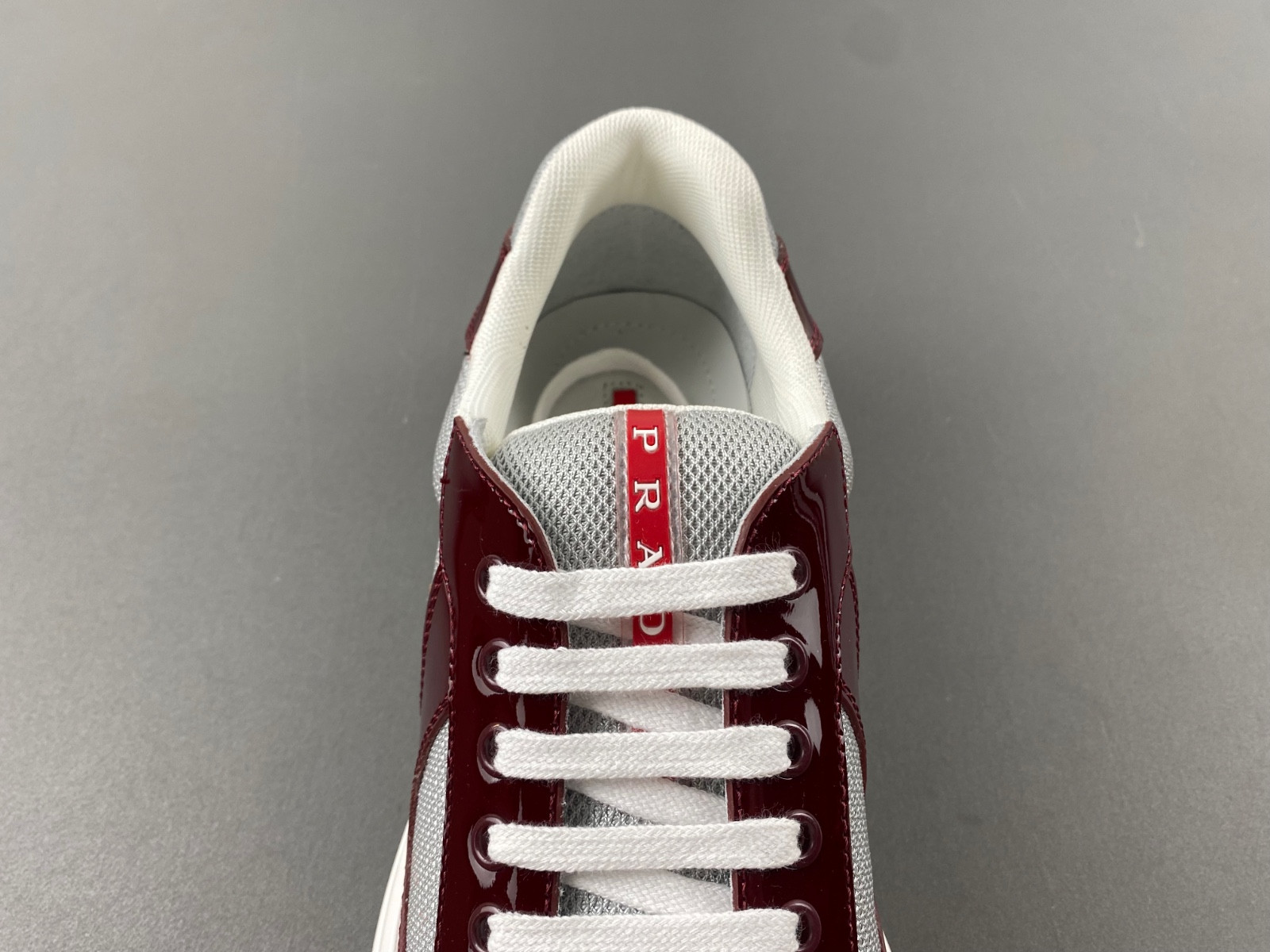 pra sneaker