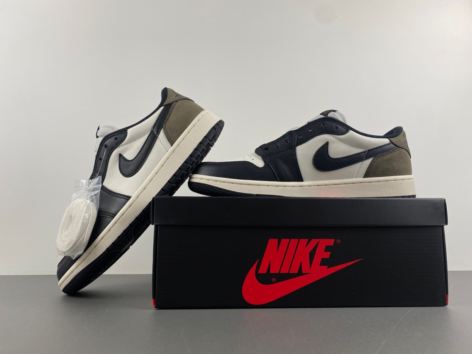 air jordan 1 low og mocha palomino cz0790-102