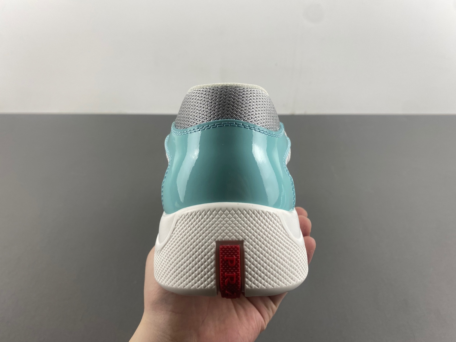 pra sneaker