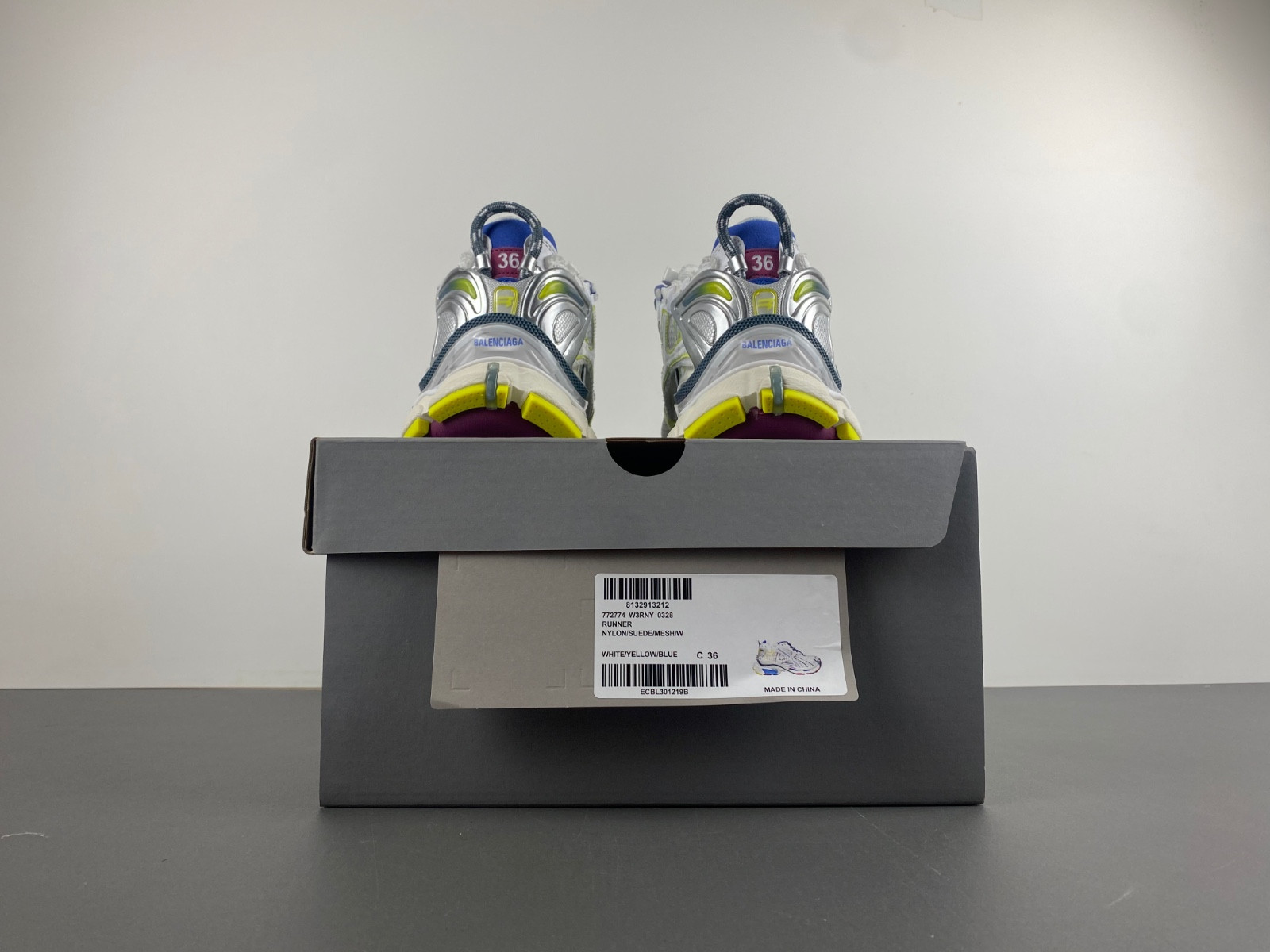 Ba*len*cia*ga runner sneaker in white