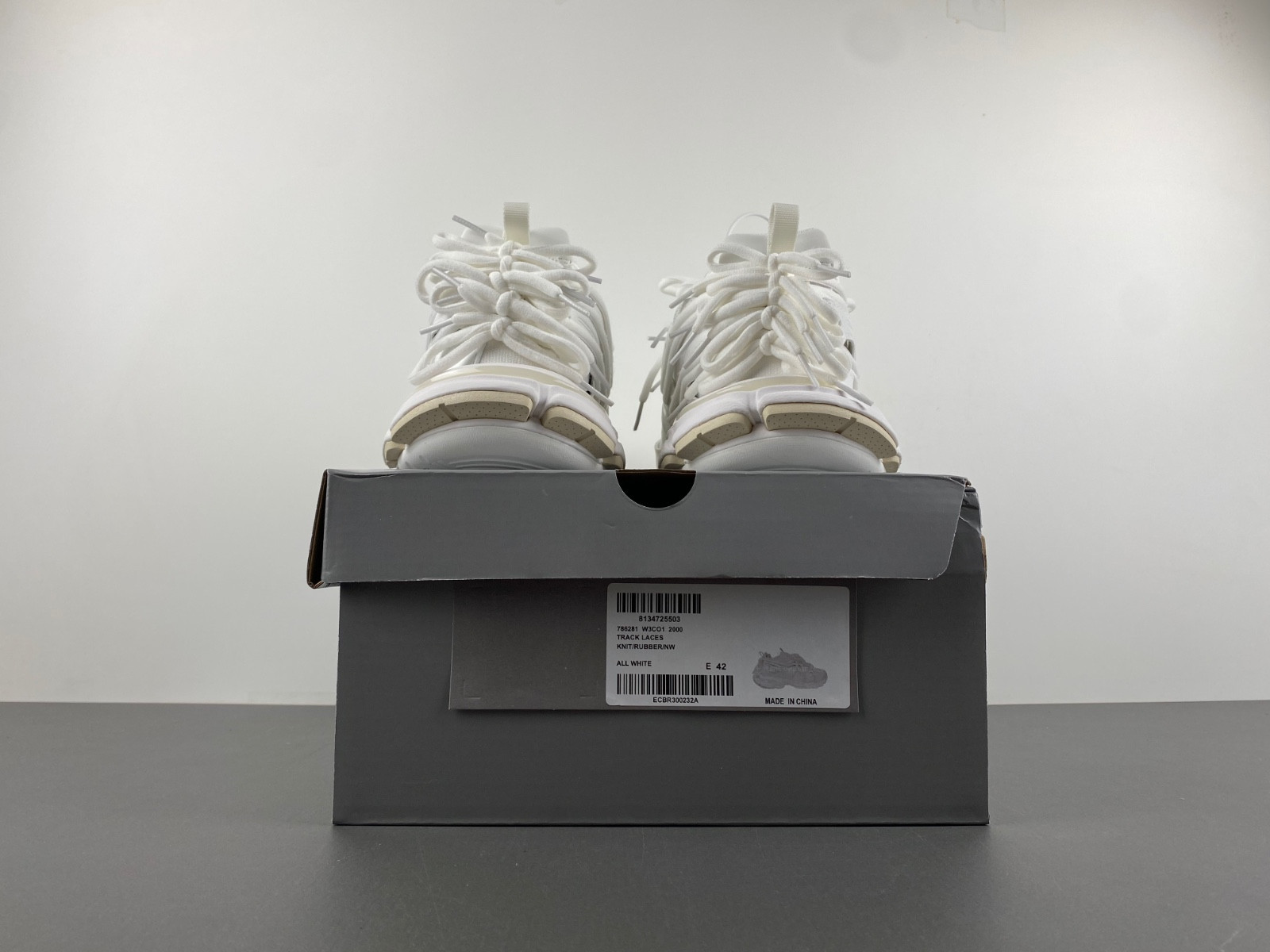 Ba*len*cia*ga white sport shoes 