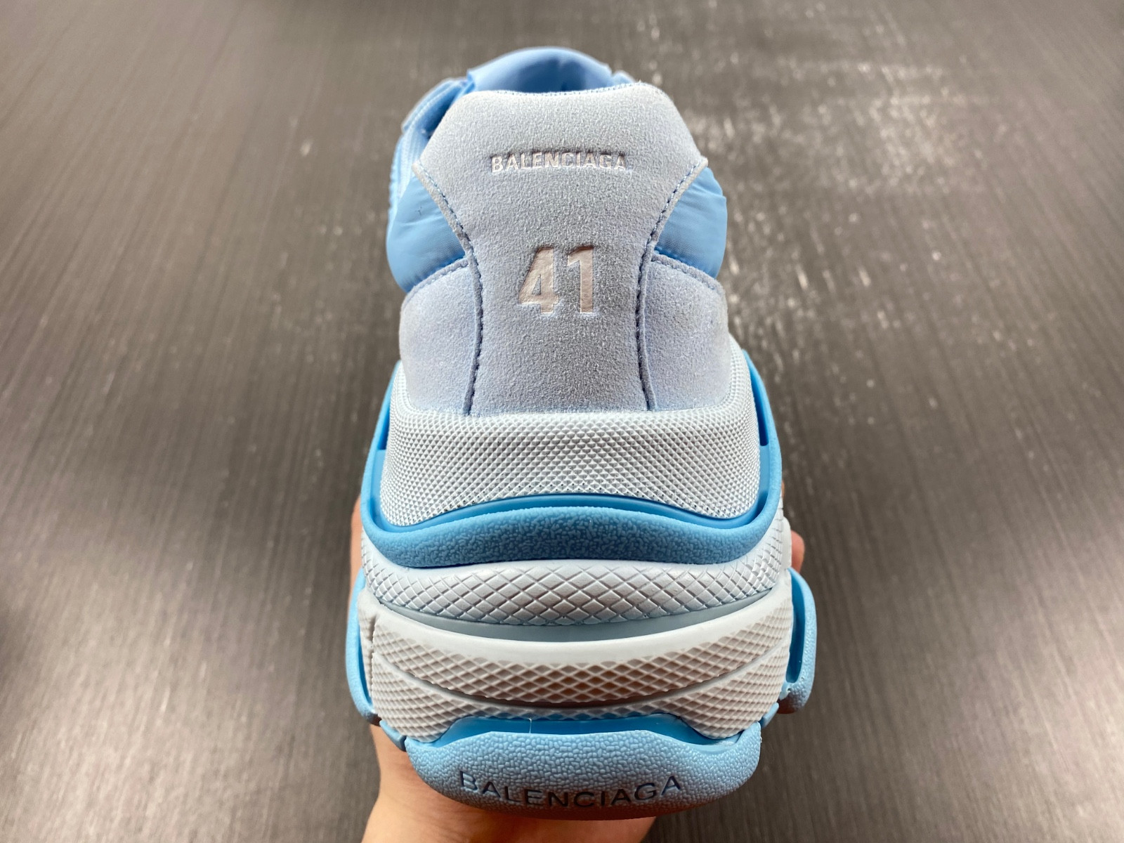 Ba*len*cia*ga triple s