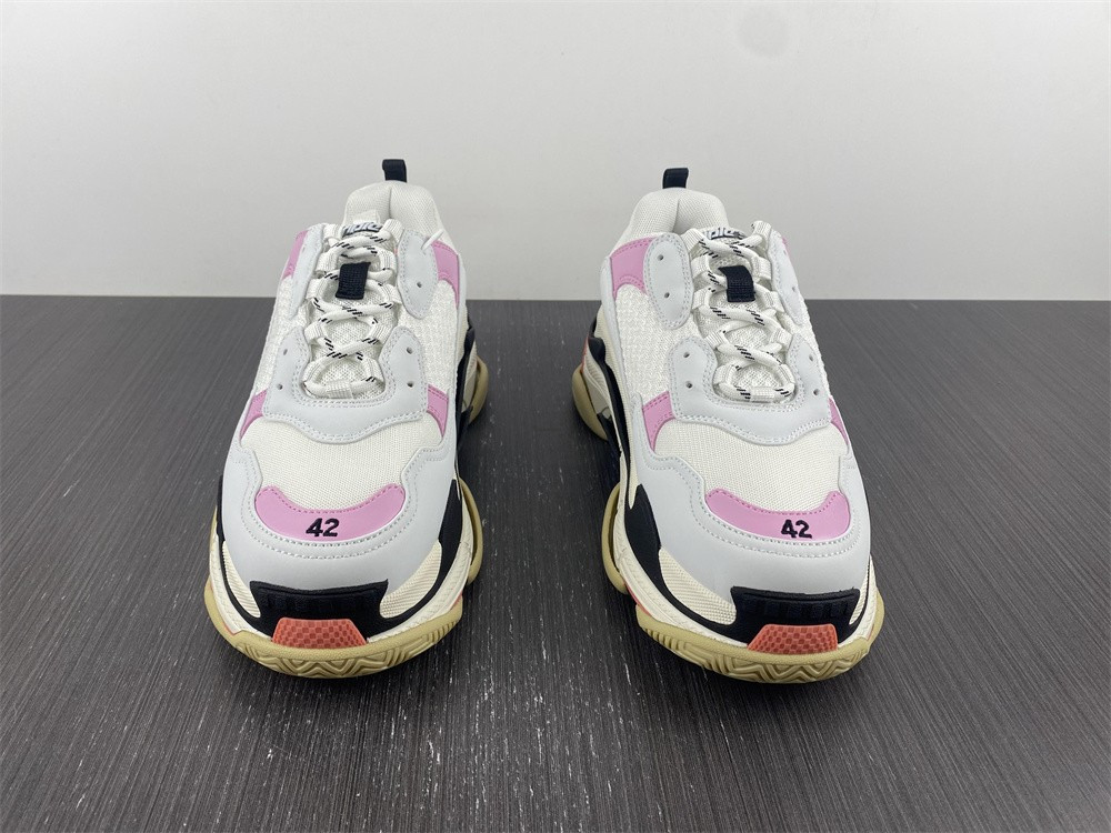 Ba*len*cia*ga triple s