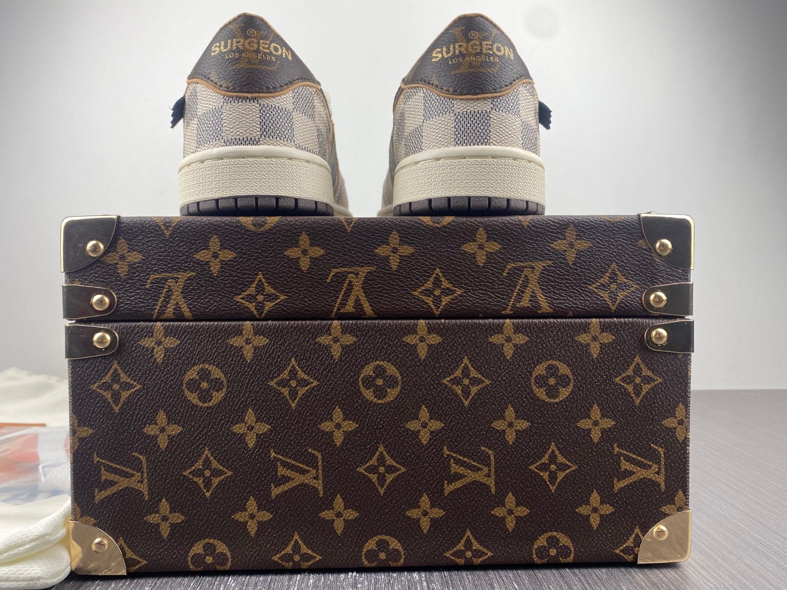 lwe sneaker