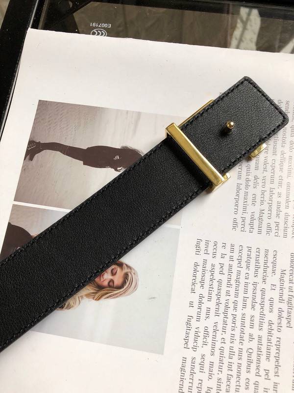 l**is V*t*n new wave 35mm belt m0078u