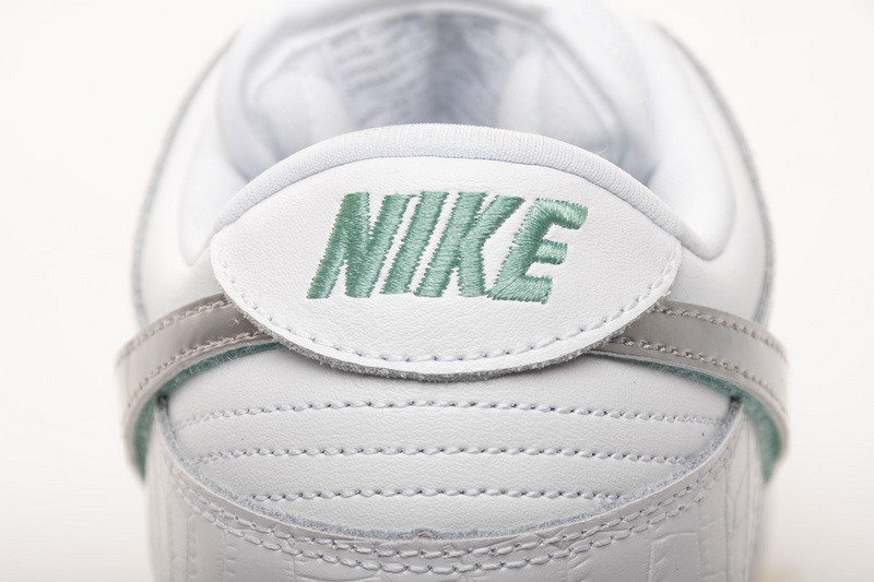 nike sb dunk low diamond supply co white diamond bv1310-100