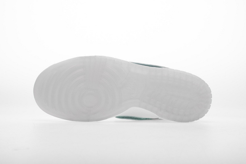 nike sb dunk low diamond supply co white diamond bv1310-100