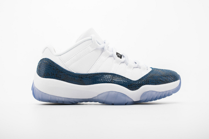 air jordan 11 low blue snakeskin cd6846-102