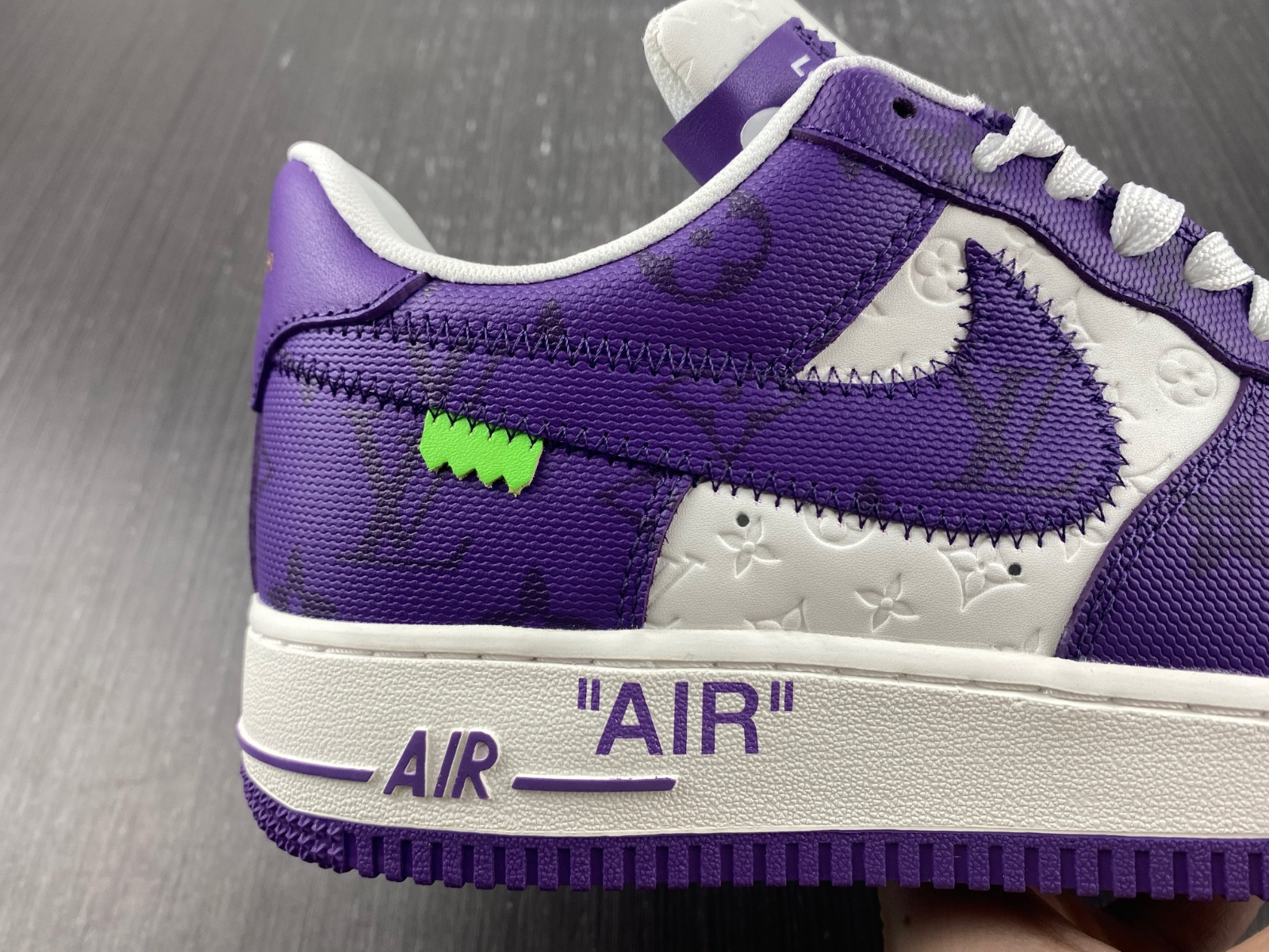 lwe sneaker
